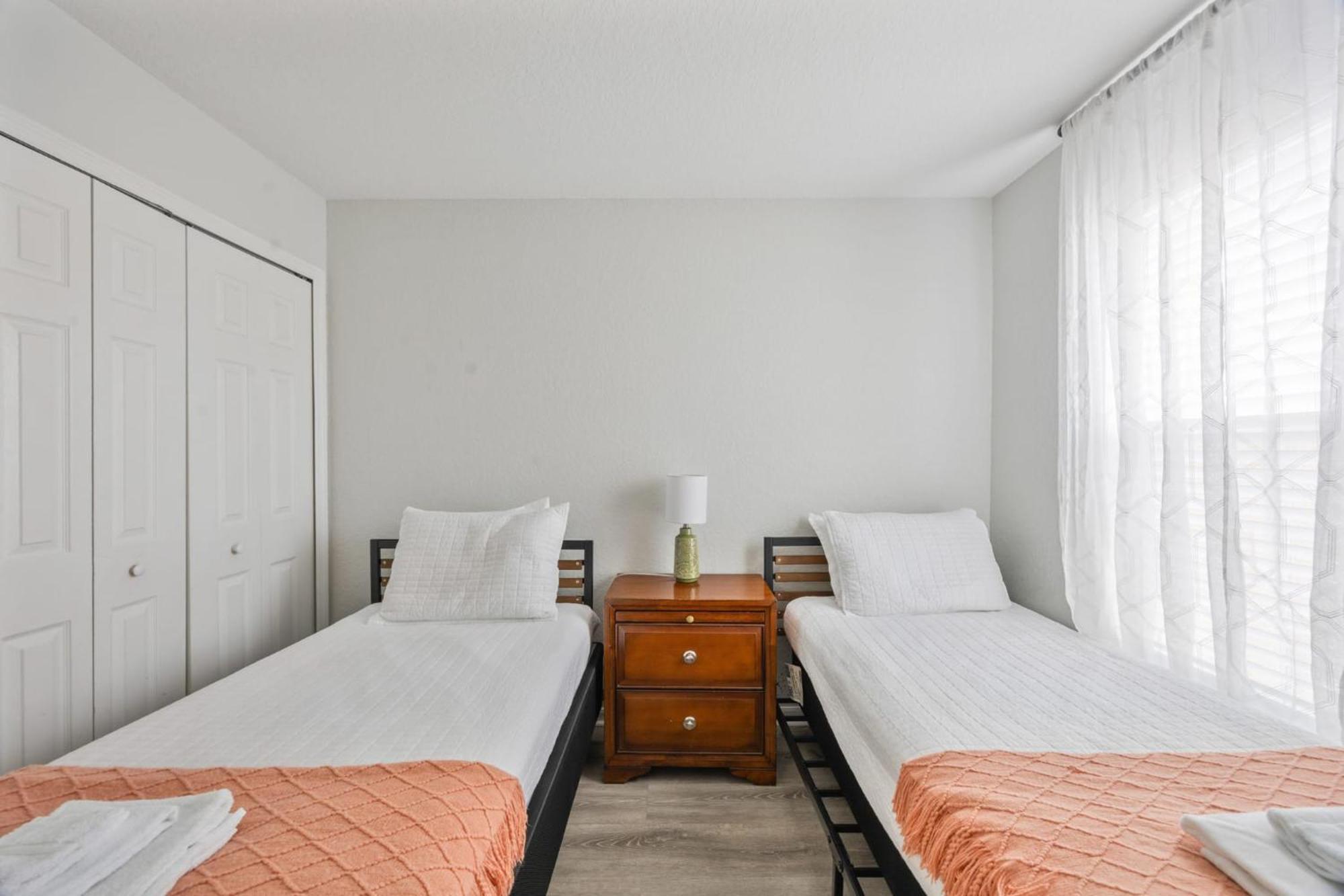 Cozy Stylish Townhome Davenport Eksteriør billede